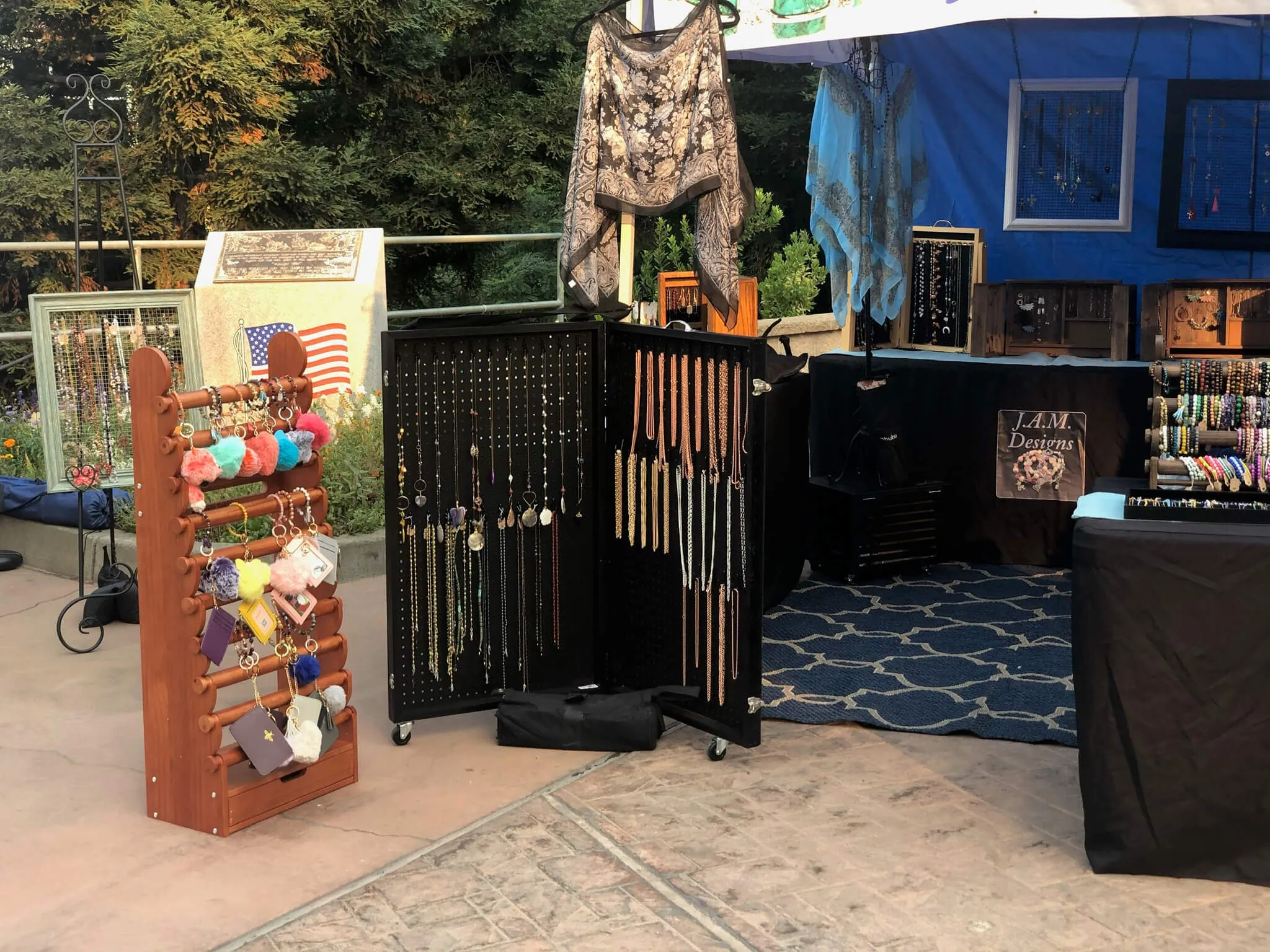 the light wood 10-tier bracelet display — view 17